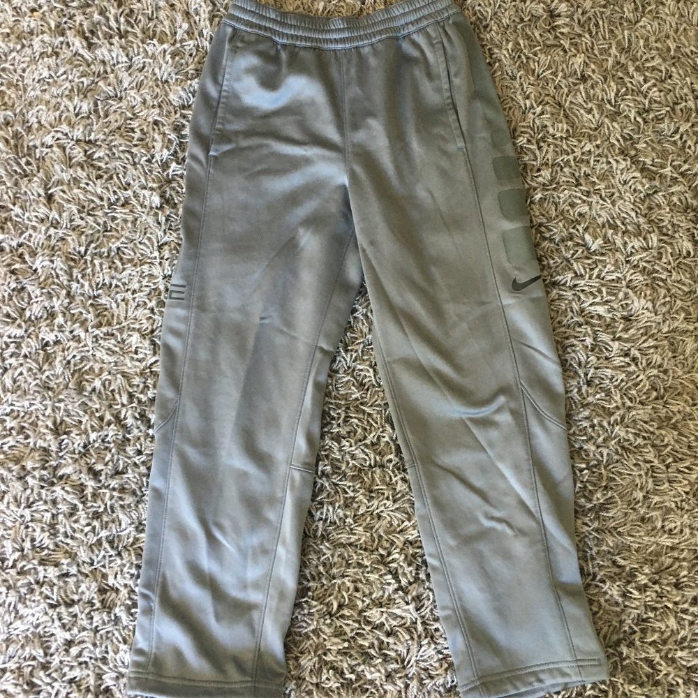 grey nike boys sweatpants
